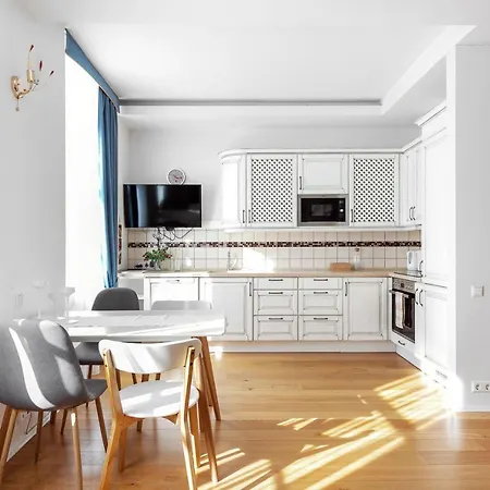 Comfy One Bedroom By Reside Baltic *