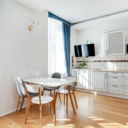 Comfy One Bedroom By Reside Baltic *